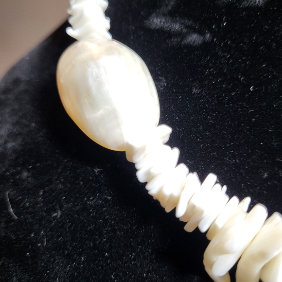 Vintage Mother of Pearl and Puka Shell Necklace - Picture 10 of 16